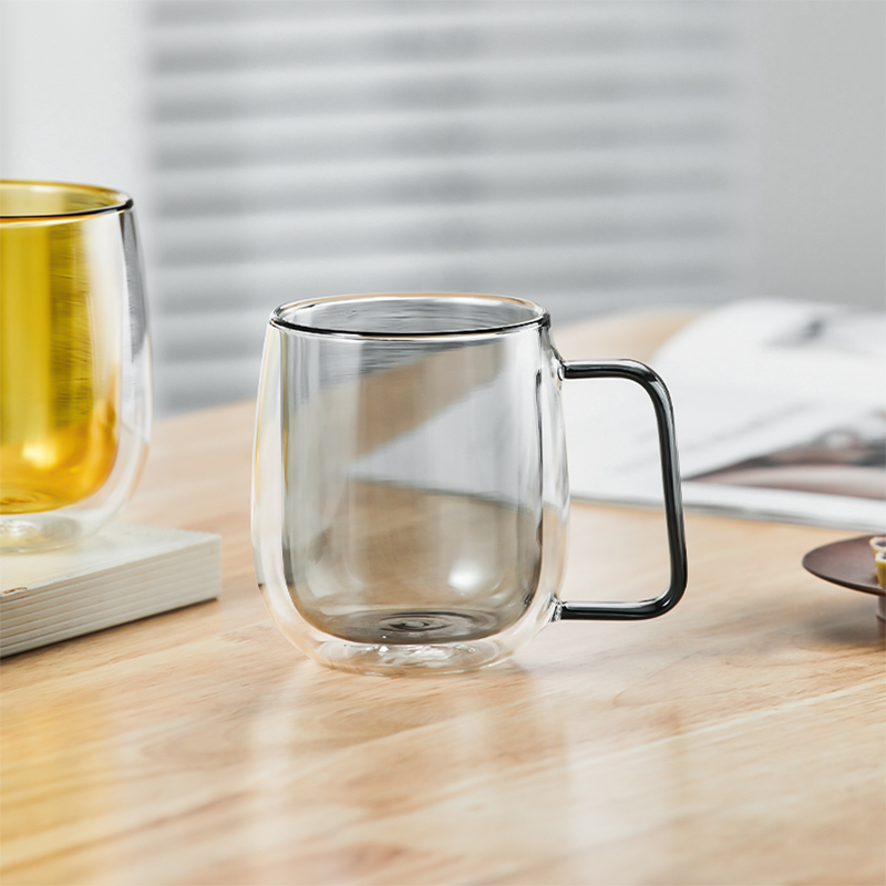 Double-walled glass for coffee